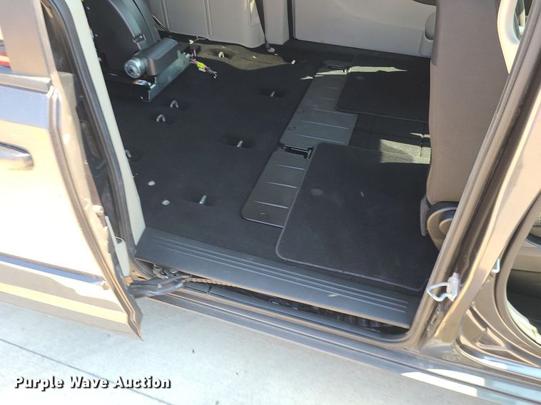 image for item MG9745 2017 Dodge Grand Caravan  handicap accessible van