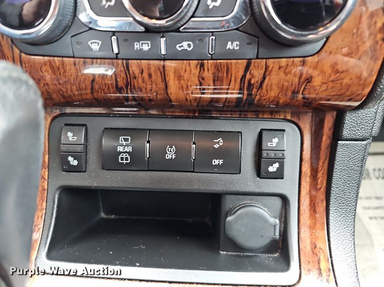 image for item MH9405 2014 Chevrolet Traverse LT  SUV