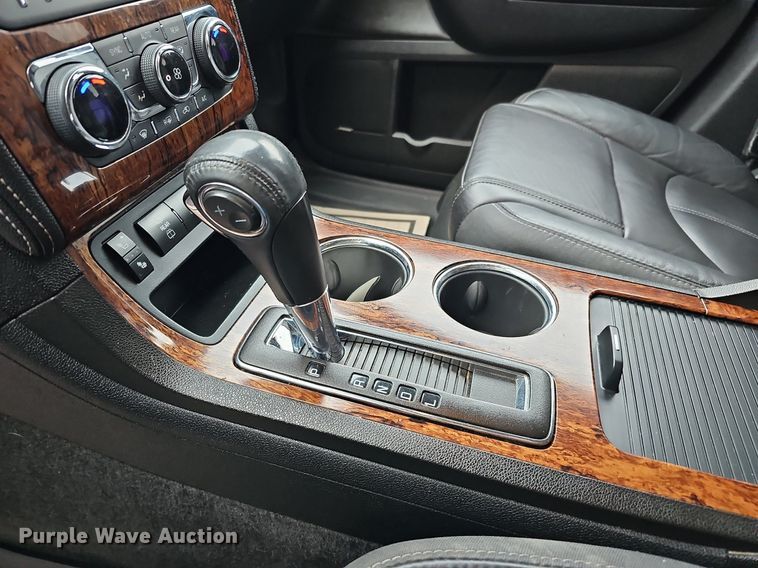 image for item MH9405 2014 Chevrolet Traverse LT  SUV