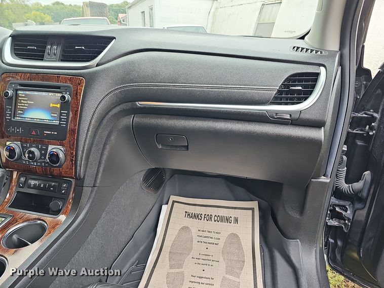 image for item MH9405 2014 Chevrolet Traverse LT  SUV