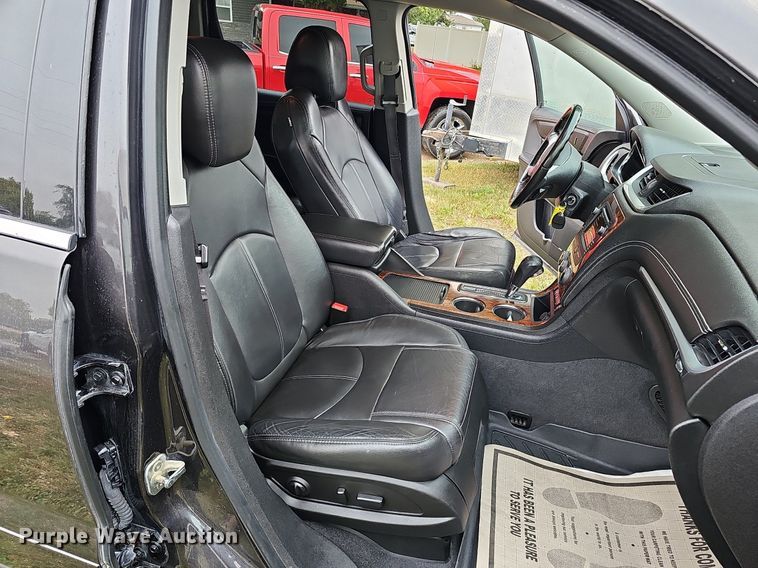 image for item MH9405 2014 Chevrolet Traverse LT  SUV