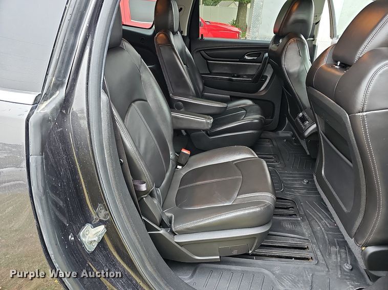 image for item MH9405 2014 Chevrolet Traverse LT  SUV