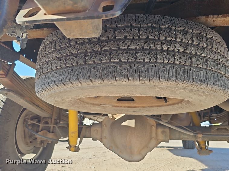 image for item MH9513 2005 Chevrolet Silverado 2500HD  Ext. Cab pickup truck