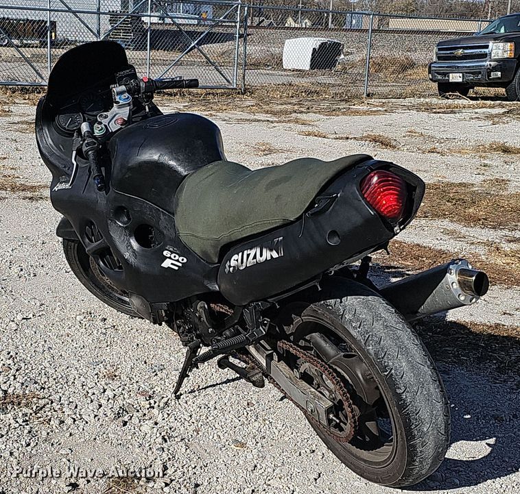 image for item MH9515 2001 Suzuki GSX 600F  motorcycle