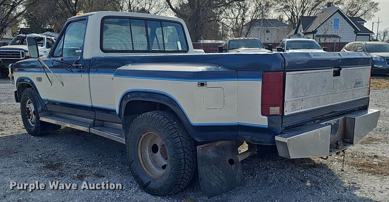 image for item MH9518 1986 Ford F350  pickup truck