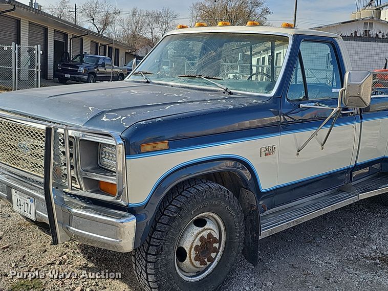 image for item MH9518 1986 Ford F350  pickup truck