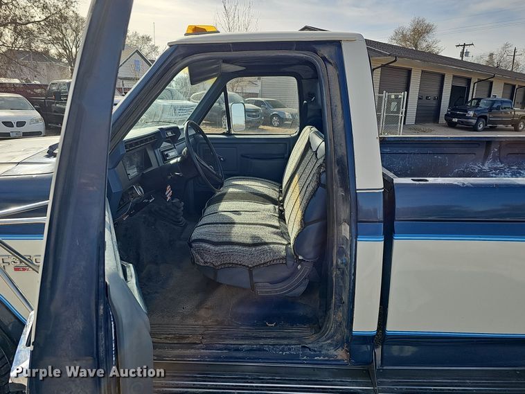 image for item MH9518 1986 Ford F350  pickup truck