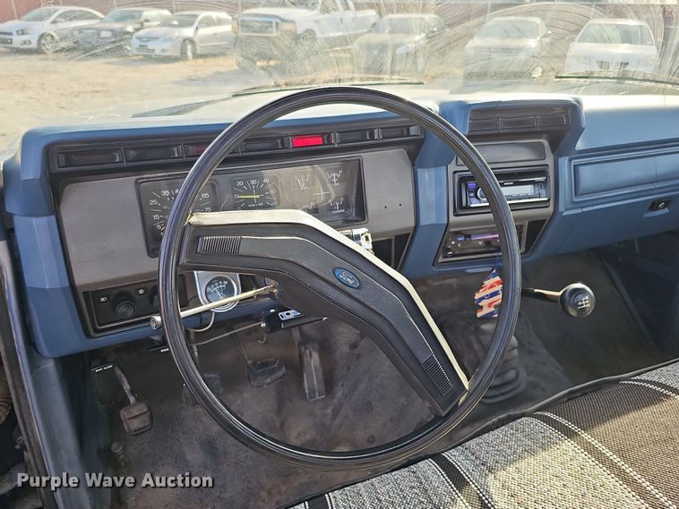 image for item MH9518 1986 Ford F350  pickup truck