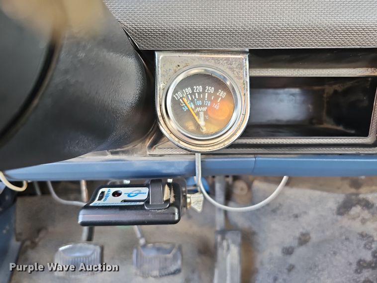 image for item MH9518 1986 Ford F350  pickup truck