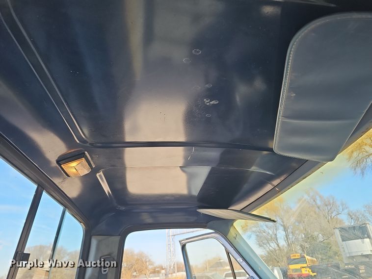 image for item MH9518 1986 Ford F350  pickup truck