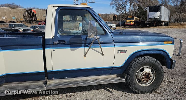 image for item MH9518 1986 Ford F350  pickup truck