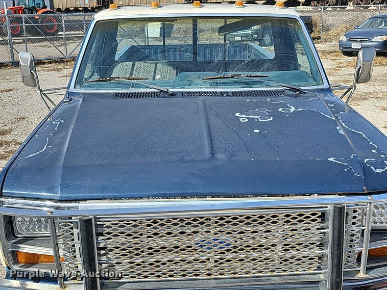 image for item MH9518 1986 Ford F350  pickup truck