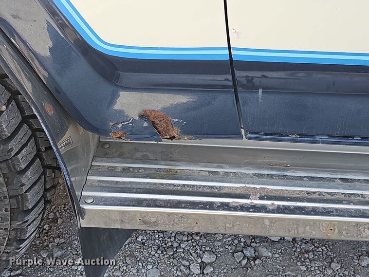 image for item MH9518 1986 Ford F350  pickup truck