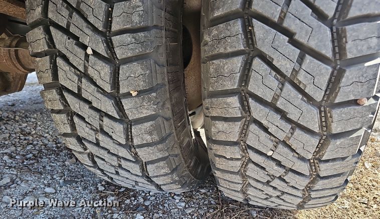 image for item MH9518 1986 Ford F350  pickup truck