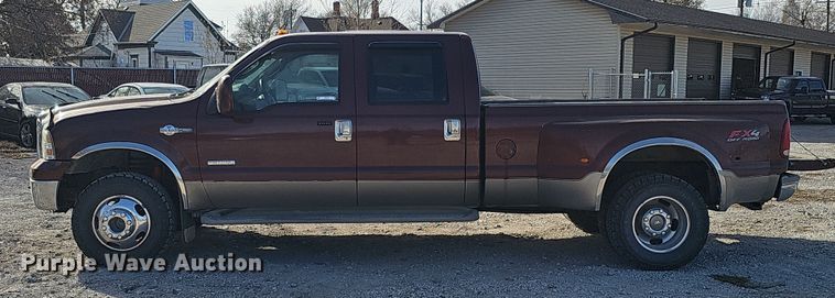 image for item MH9519 2007  Ford F350 Super Duty Lariat King Ranch  Crew Cab pickup truck
