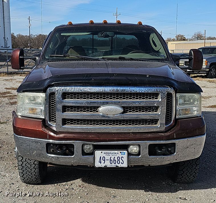 image for item MH9519 2007  Ford F350 Super Duty Lariat King Ranch  Crew Cab pickup truck