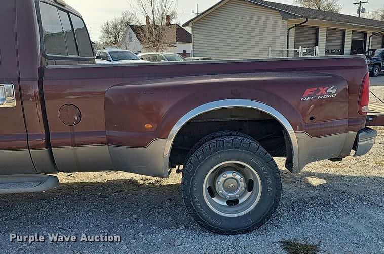 image for item MH9519 2007  Ford F350 Super Duty Lariat King Ranch  Crew Cab pickup truck