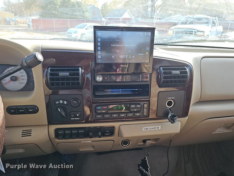 image for item MH9519 2007  Ford F350 Super Duty Lariat King Ranch  Crew Cab pickup truck