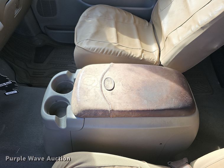 image for item MH9519 2007  Ford F350 Super Duty Lariat King Ranch  Crew Cab pickup truck