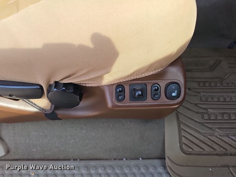 image for item MH9519 2007  Ford F350 Super Duty Lariat King Ranch  Crew Cab pickup truck