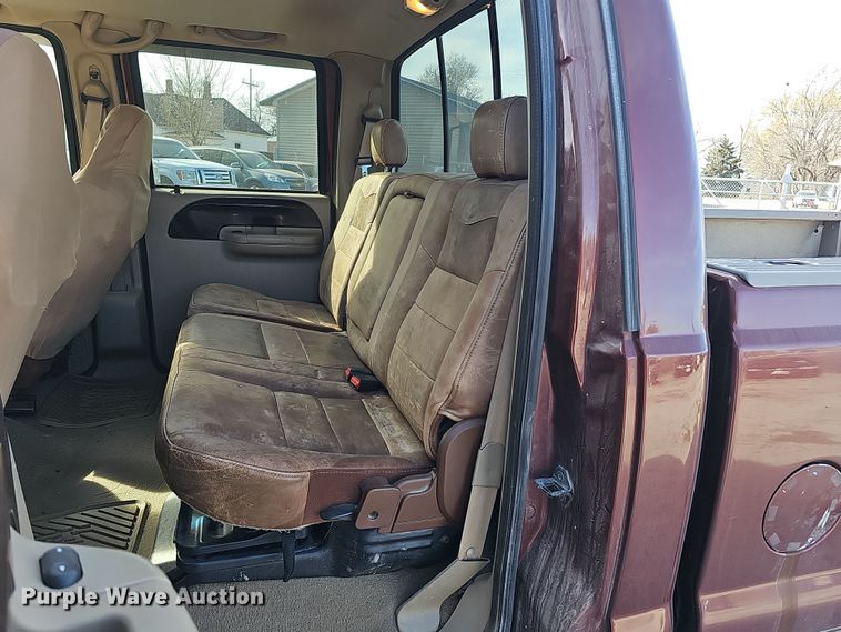 image for item MH9519 2007  Ford F350 Super Duty Lariat King Ranch  Crew Cab pickup truck