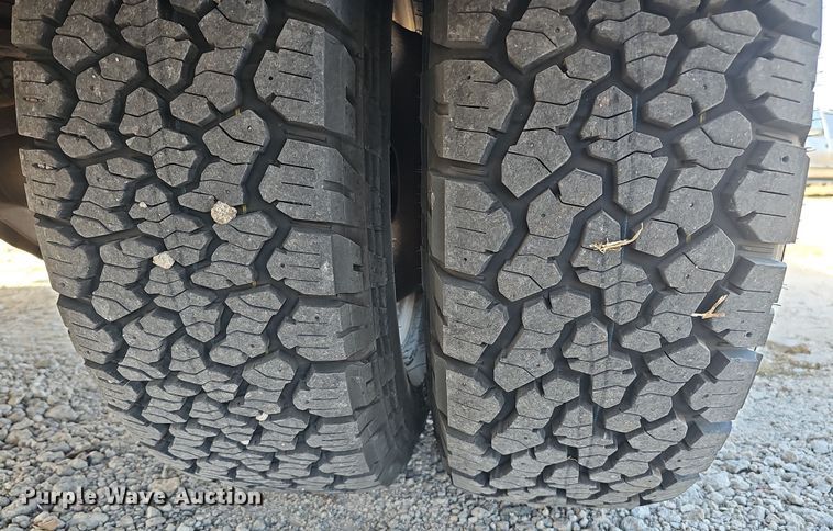 image for item MH9519 2007  Ford F350 Super Duty Lariat King Ranch  Crew Cab pickup truck