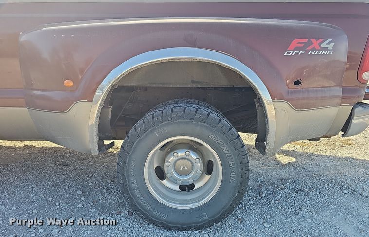 image for item MH9519 2007  Ford F350 Super Duty Lariat King Ranch  Crew Cab pickup truck