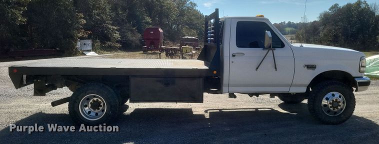 image for item MI9820 1996 Ford F350 XLT  flatbed pickup truck