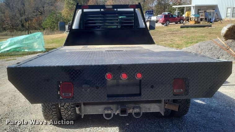 image for item MI9820 1996 Ford F350 XLT  flatbed pickup truck