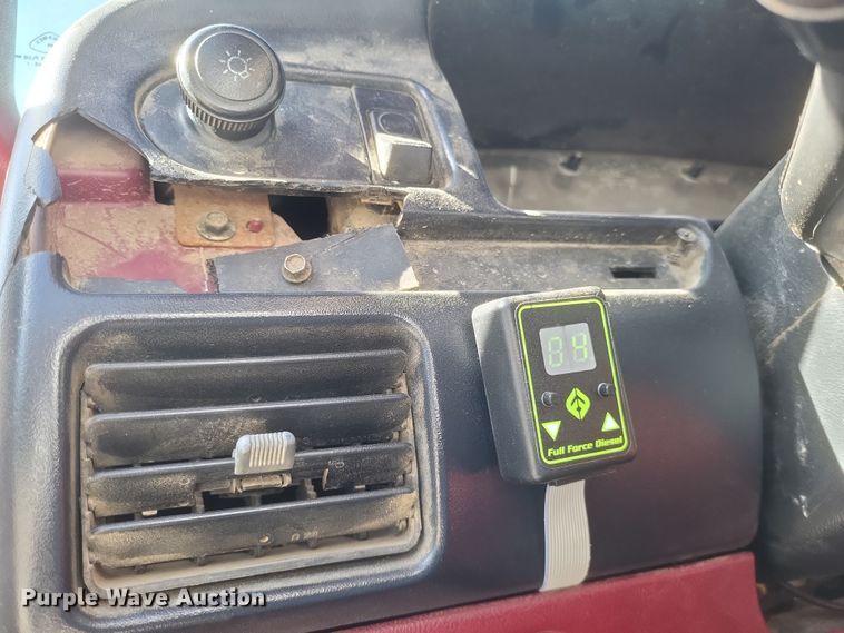 image for item MI9820 1996 Ford F350 XLT  flatbed pickup truck