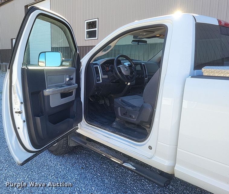 image for item MI9821 2012 Dodge Ram 2500 HD  pickup truck