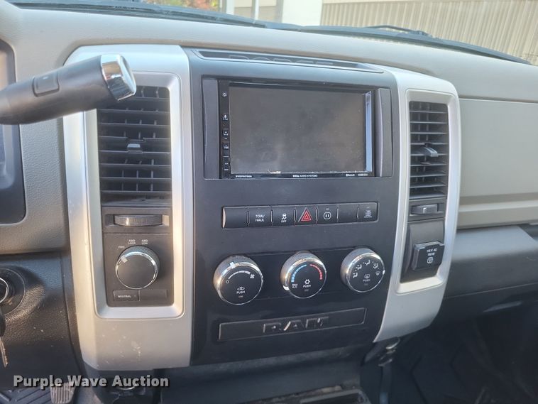 image for item MI9821 2012 Dodge Ram 2500 HD  pickup truck