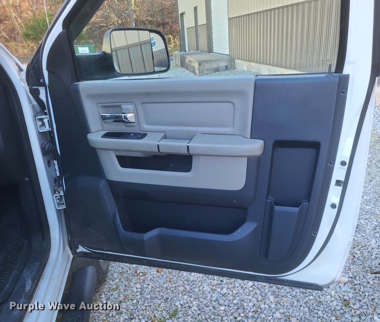 image for item MI9821 2012 Dodge Ram 2500 HD  pickup truck