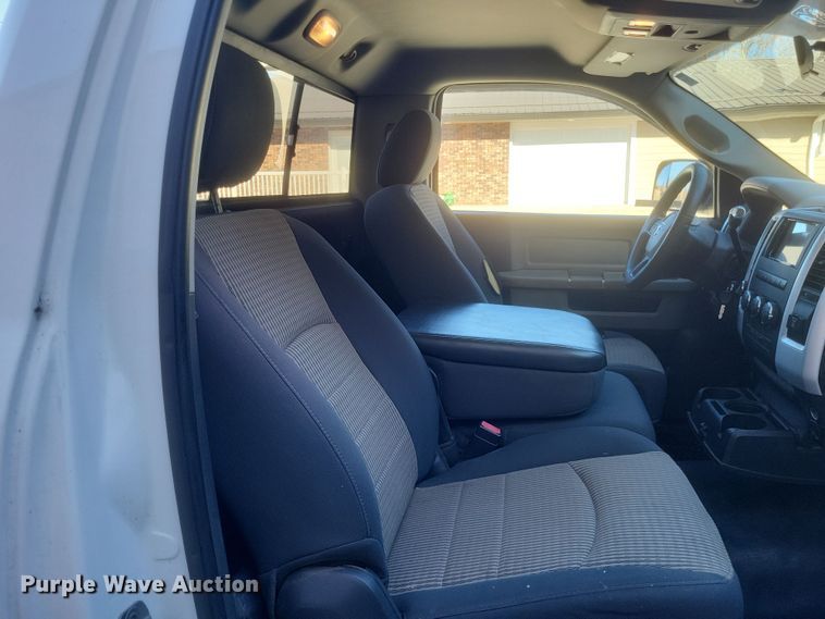 image for item MI9821 2012 Dodge Ram 2500 HD  pickup truck