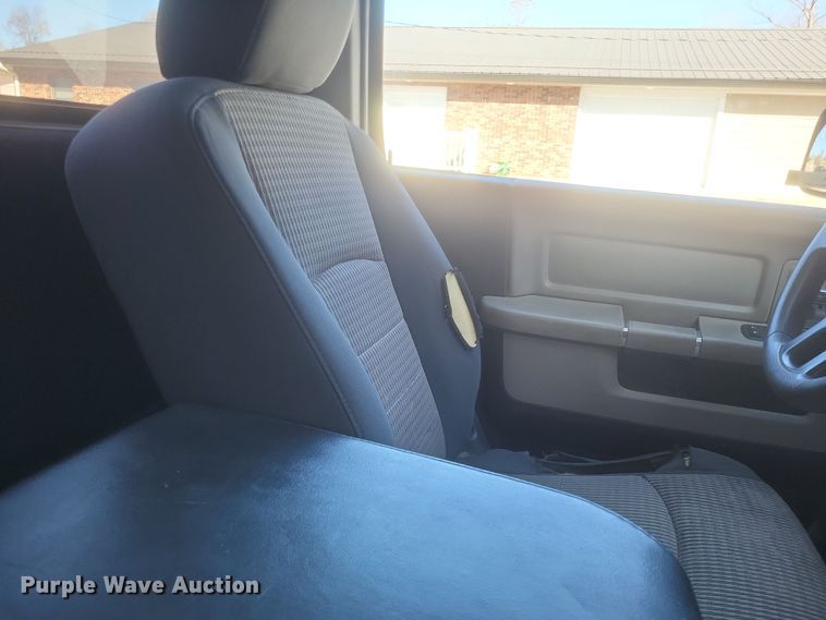 image for item MI9821 2012 Dodge Ram 2500 HD  pickup truck