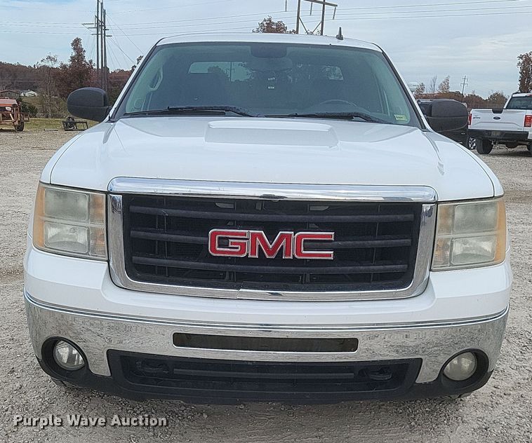 image for item MI9832 2011 GMC Sierra 1500 SLE  Ext. Cab pickup truck