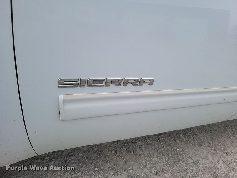 image for item MI9832 2011 GMC Sierra 1500 SLE  Ext. Cab pickup truck