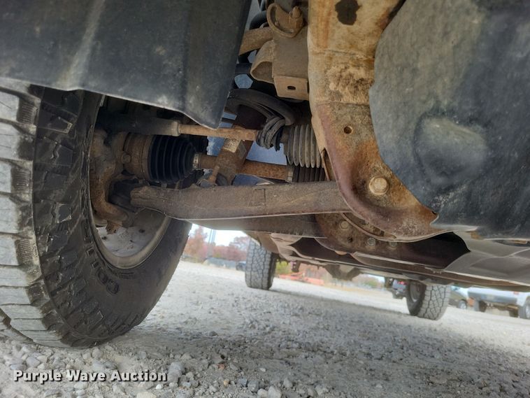 image for item MI9832 2011 GMC Sierra 1500 SLE  Ext. Cab pickup truck