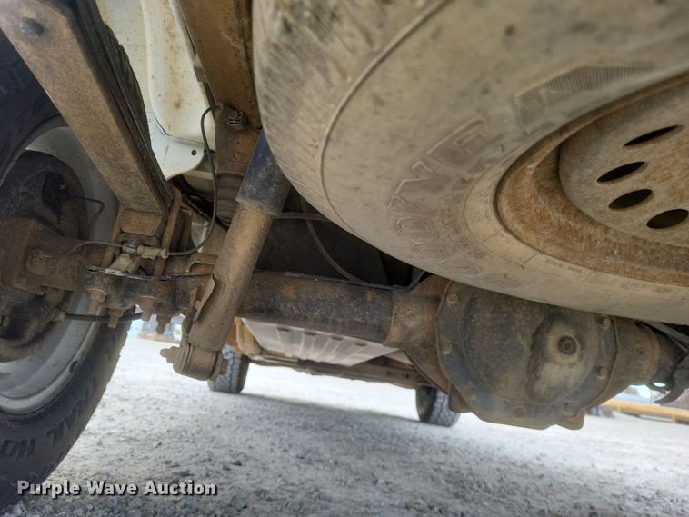 image for item MI9832 2011 GMC Sierra 1500 SLE  Ext. Cab pickup truck