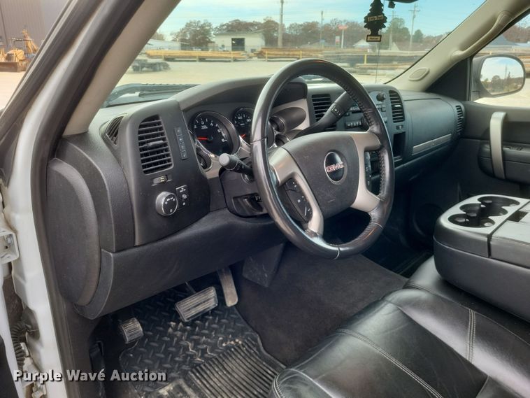 image for item MI9832 2011 GMC Sierra 1500 SLE  Ext. Cab pickup truck