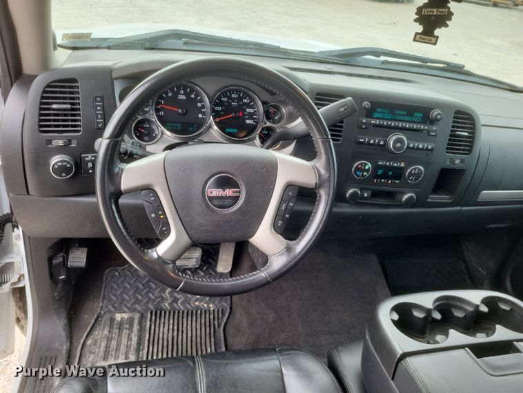 image for item MI9832 2011 GMC Sierra 1500 SLE  Ext. Cab pickup truck