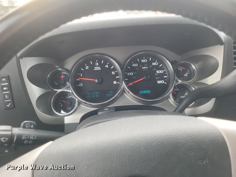 image for item MI9832 2011 GMC Sierra 1500 SLE  Ext. Cab pickup truck