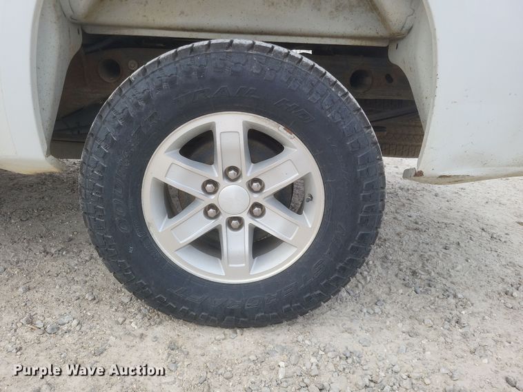 image for item MI9832 2011 GMC Sierra 1500 SLE  Ext. Cab pickup truck