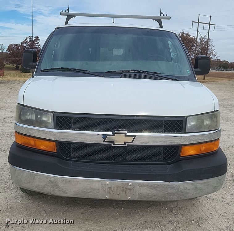 image for item MI9833 2014 Chevrolet Express  van