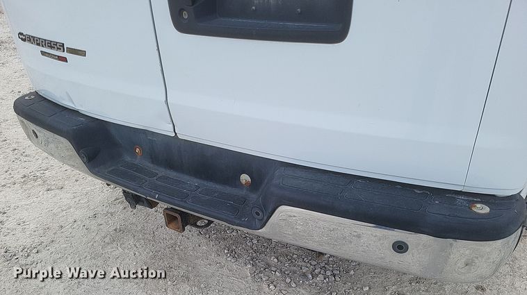 image for item MI9833 2014 Chevrolet Express  van