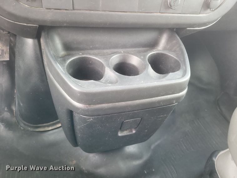 image for item MI9833 2014 Chevrolet Express  van