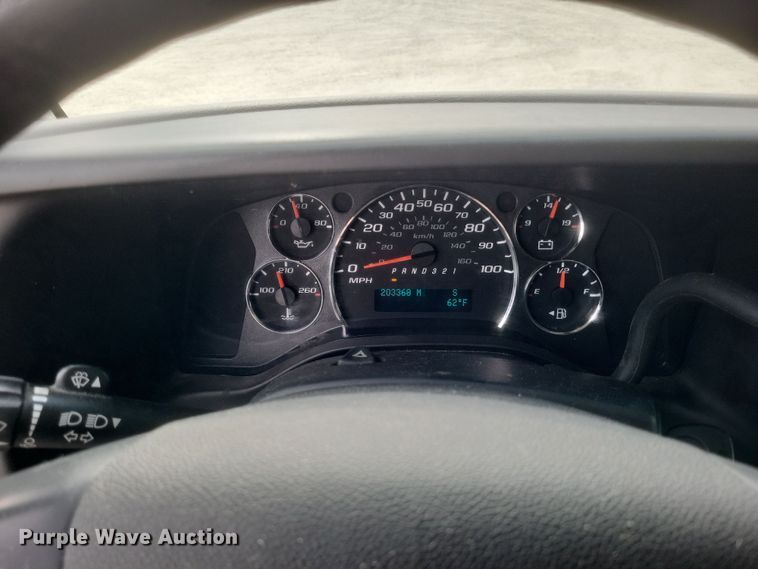 image for item MI9833 2014 Chevrolet Express  van