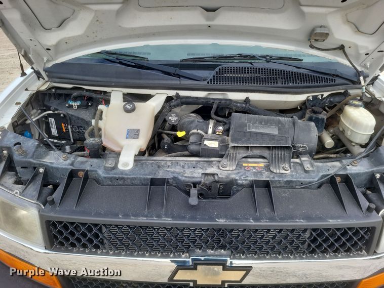 image for item MI9833 2014 Chevrolet Express  van