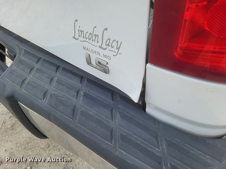 image for item MI9835 2011 Chevrolet Silverado 1500 LS  Ext. Cab pickup truck