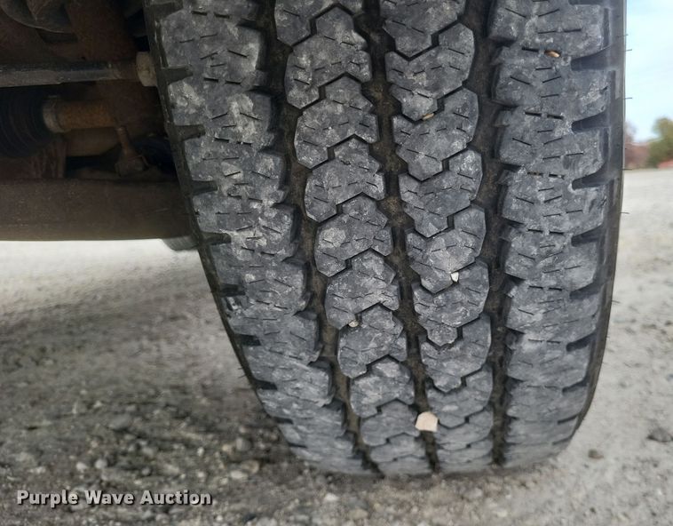 image for item MI9835 2011 Chevrolet Silverado 1500 LS  Ext. Cab pickup truck